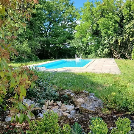 Dom wakacyjny Le Refuge, Maison De Charme Avec Piscine Lauzes
